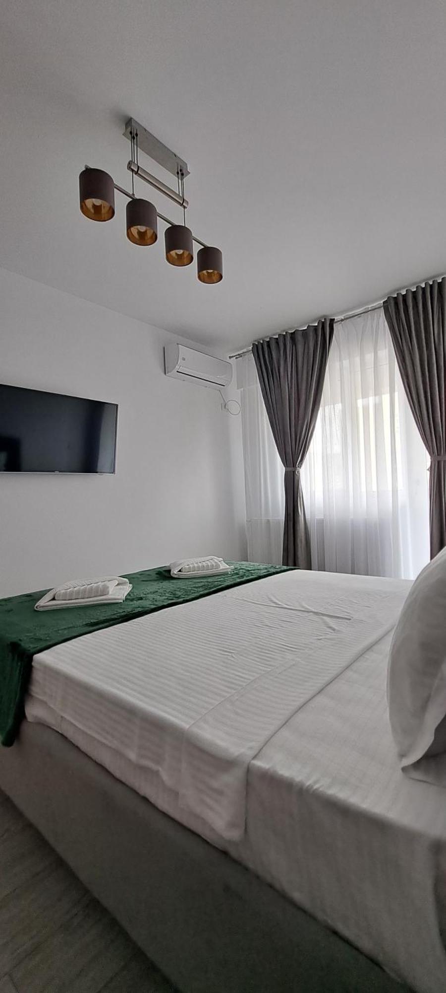 Relax Home Apartment Q Iasi Esterno foto