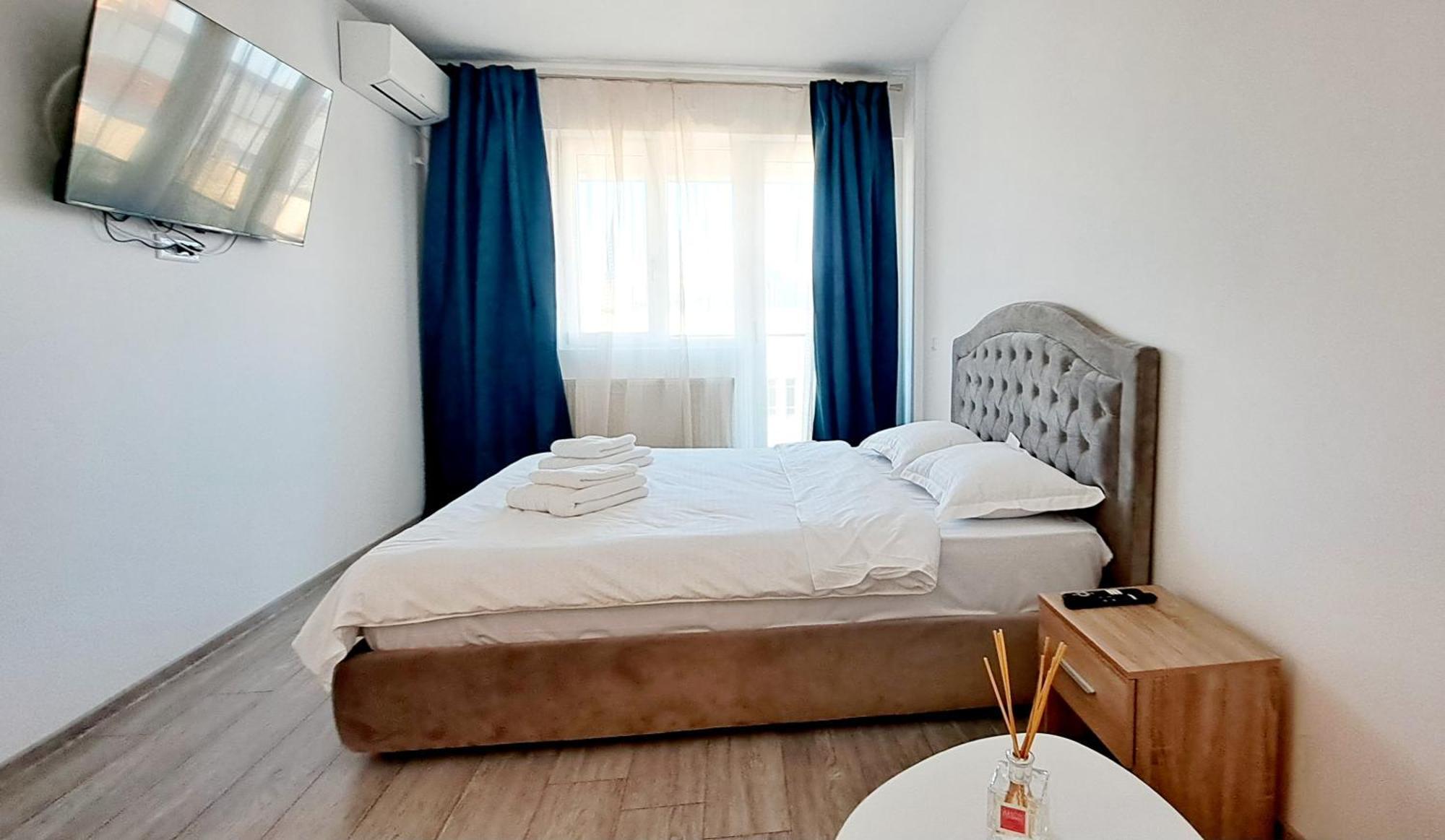 Relax Home Apartment Q Iasi Esterno foto