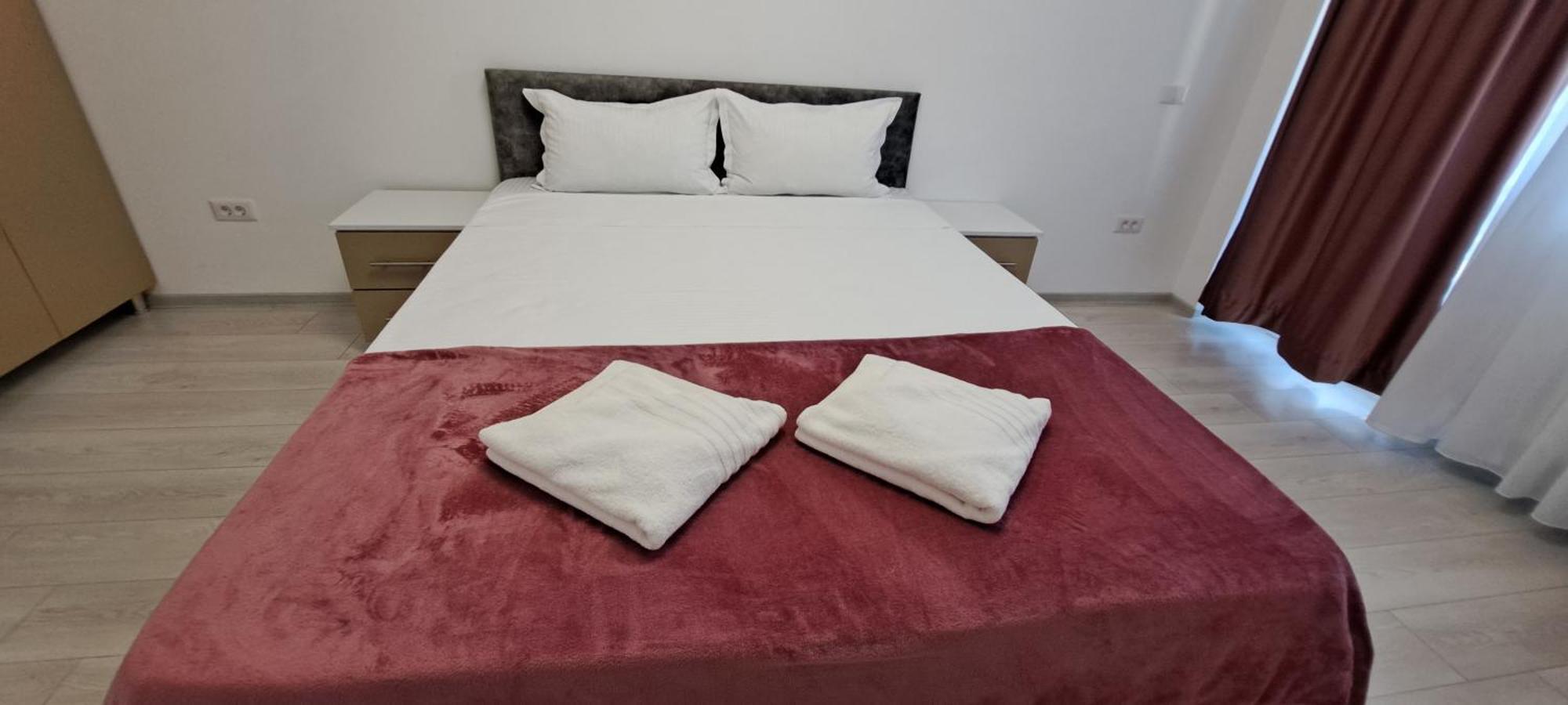 Relax Home Apartment Q Iasi Esterno foto