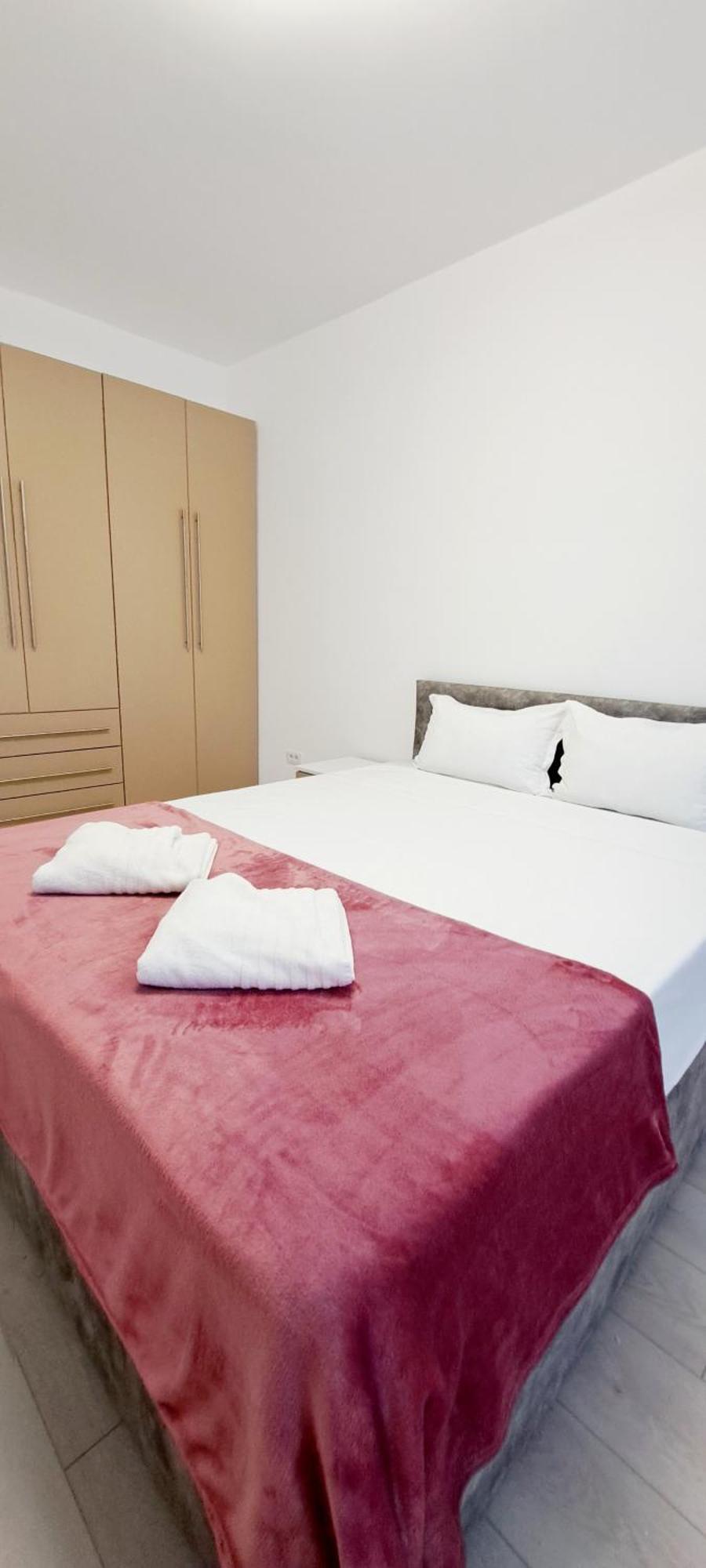 Relax Home Apartment Q Iasi Esterno foto
